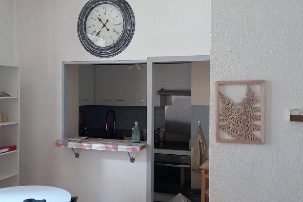 Le Gambetta T2 Cosy Hypercentre Wifi Fibre Avec Parking Apartment Pau Bagian luar foto