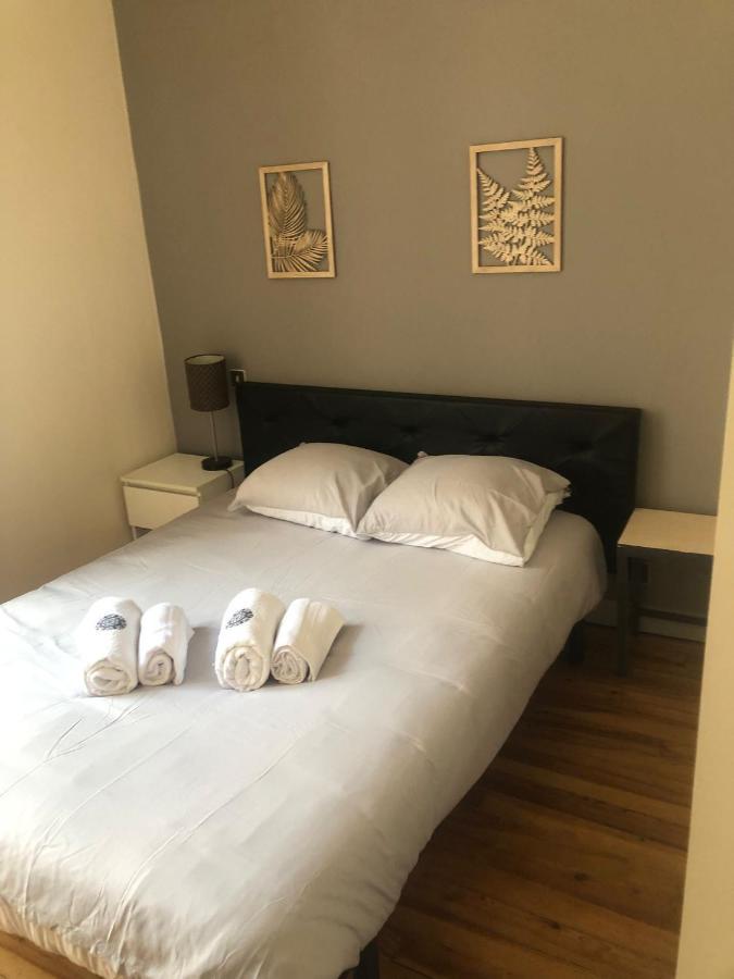 Le Gambetta T2 Cosy Hypercentre Wifi Fibre Avec Parking Apartment Pau Bagian luar foto