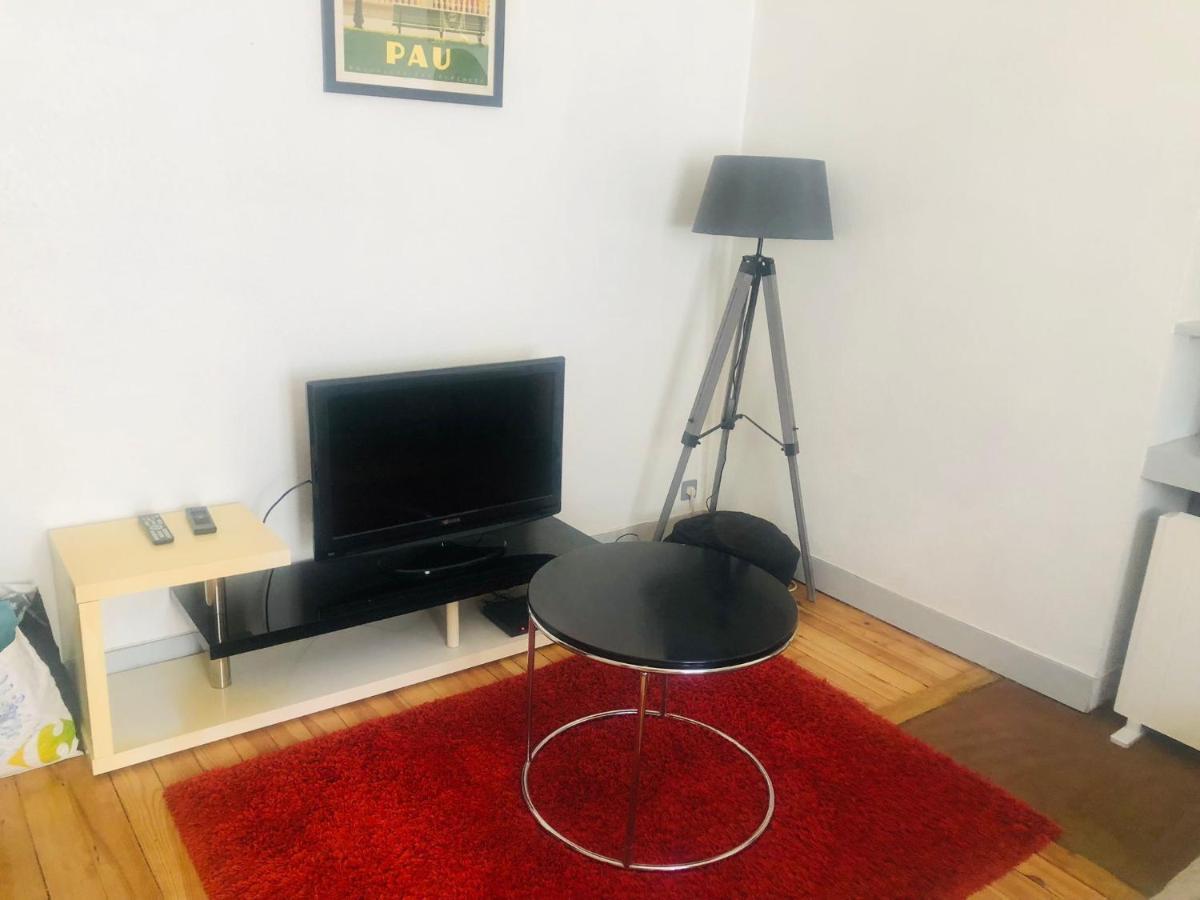 Le Gambetta T2 Cosy Hypercentre Wifi Fibre Avec Parking Apartment Pau Bagian luar foto