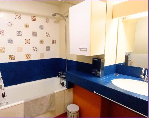 Le Gambetta T2 Cosy Hypercentre Wifi Fibre Avec Parking Apartment Pau Bagian luar foto